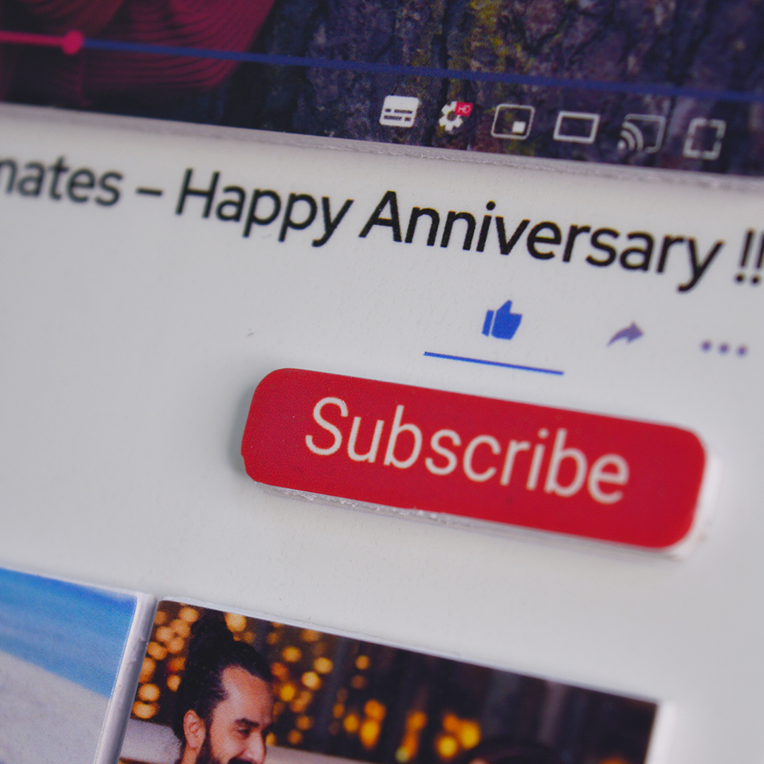 YouTube 3D Memory Frame ( with Easel Stand)